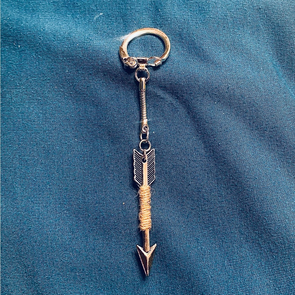 Arrow keychain